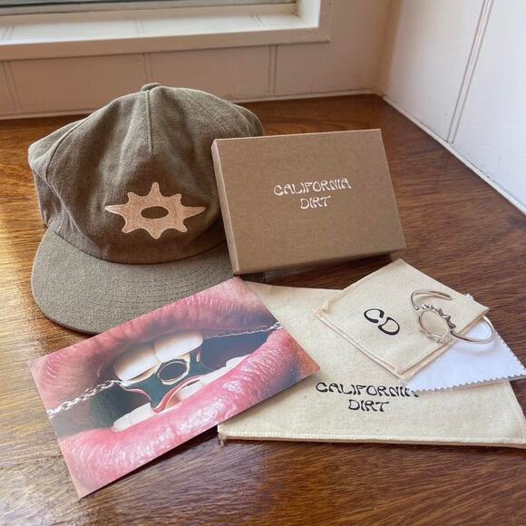 California Dirt Jewelry - California Dirt Jewelry bundle comes with SEVEN THINGS ‼️❤️‍🔥